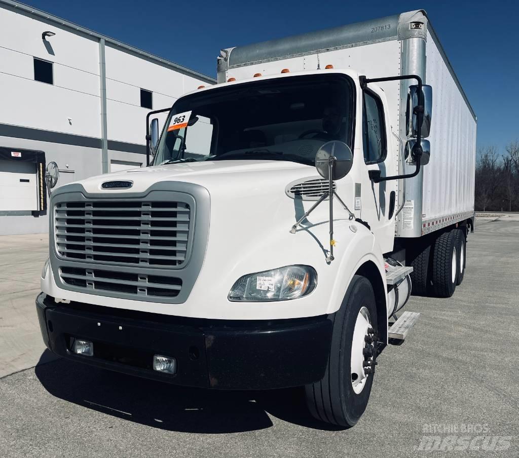 Freightliner M 106 Kofferaufbau