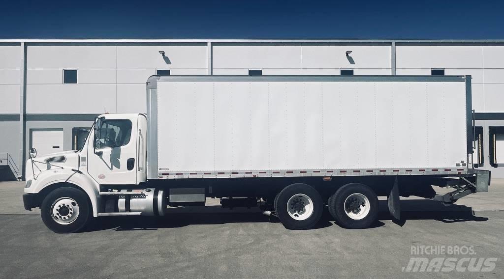 Freightliner M 106 Kofferaufbau