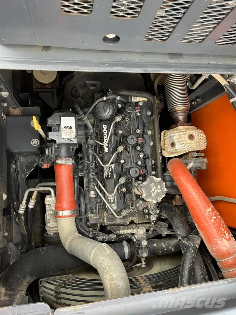 Doosan DX 140 LCR Raupenbagger