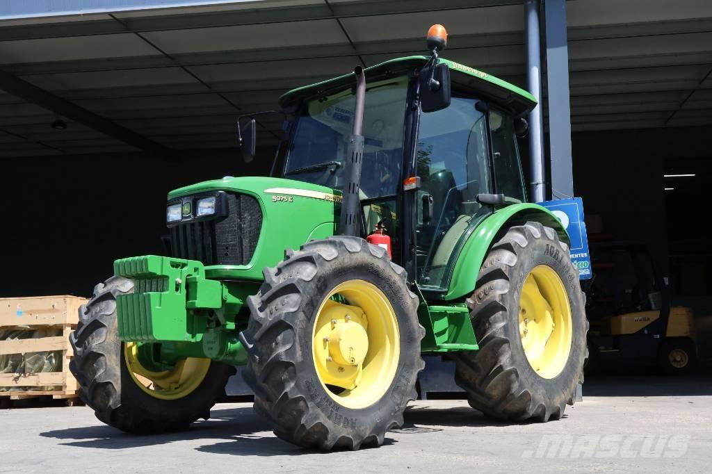 John Deere 5075 E Traktoren