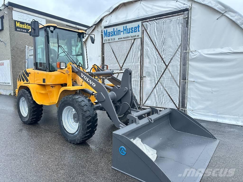 Volvo L30B Radlader