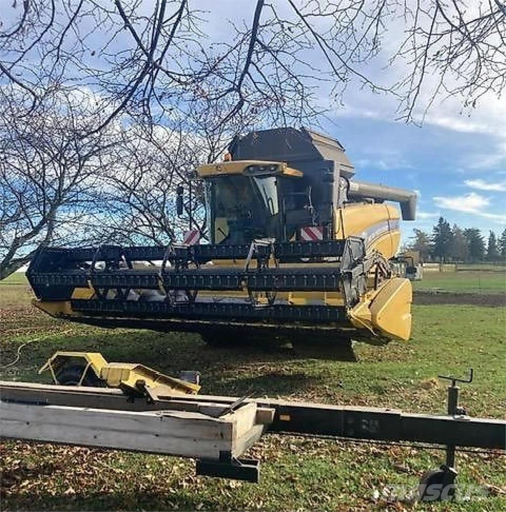 New Holland CX5090 Mähdrescher