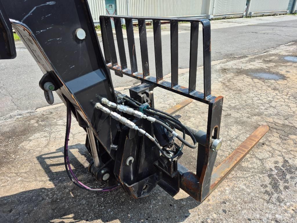 CAT TL 642 Teleskoplader