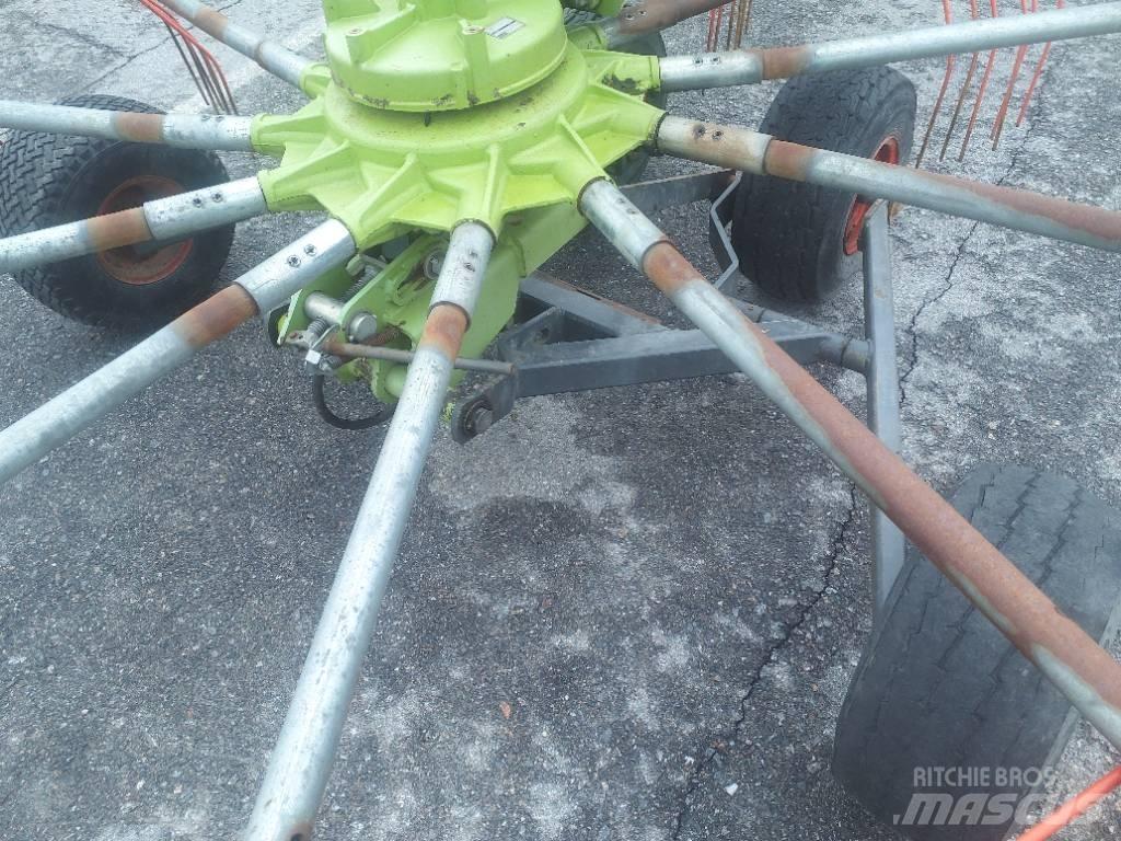 CLAAS Liner 650 Twin Schwader