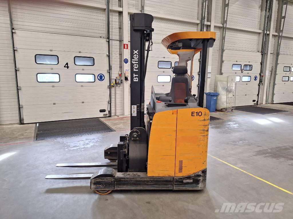 Toyota RRE140 Schubmaststapler