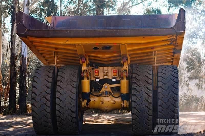 CAT 777D Andere Fahrzeuge