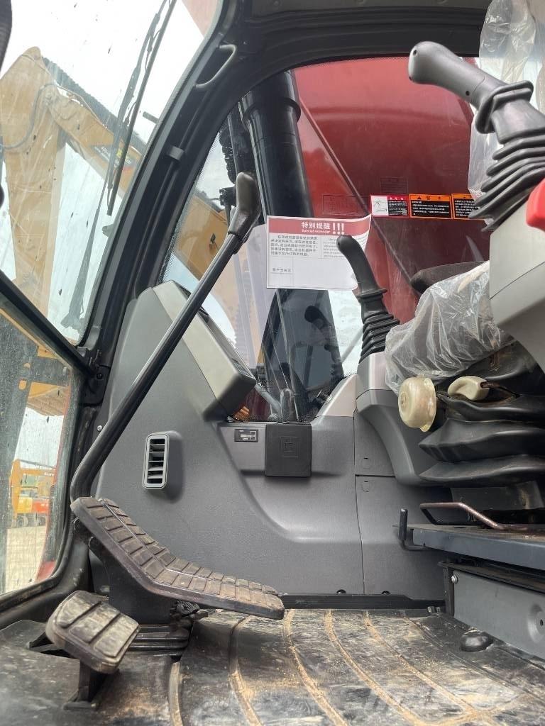 Doosan DX225LCA Raupenbagger