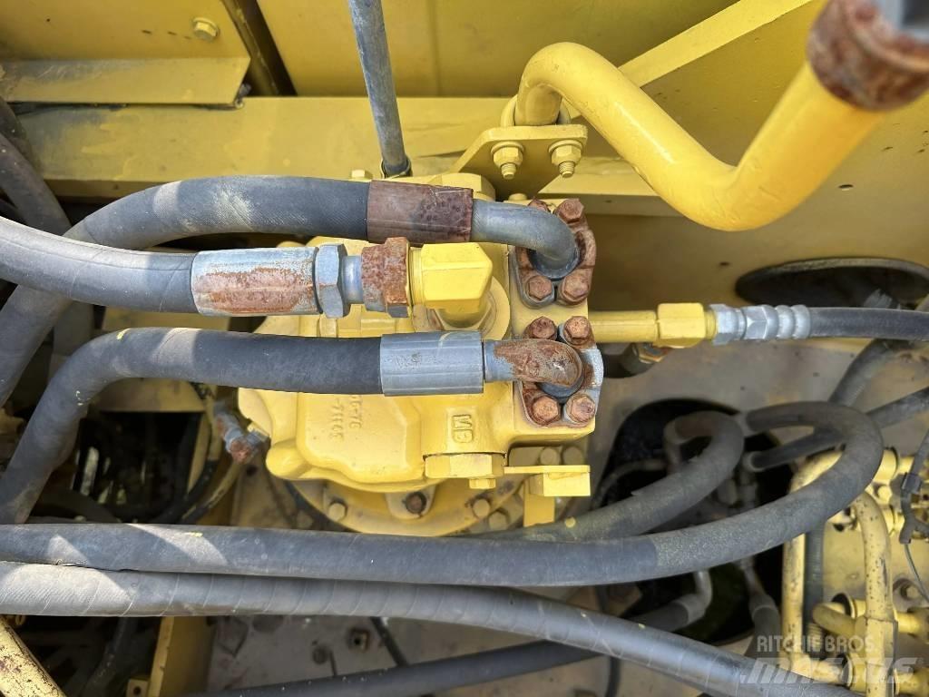 Komatsu PC240-8 Raupenbagger