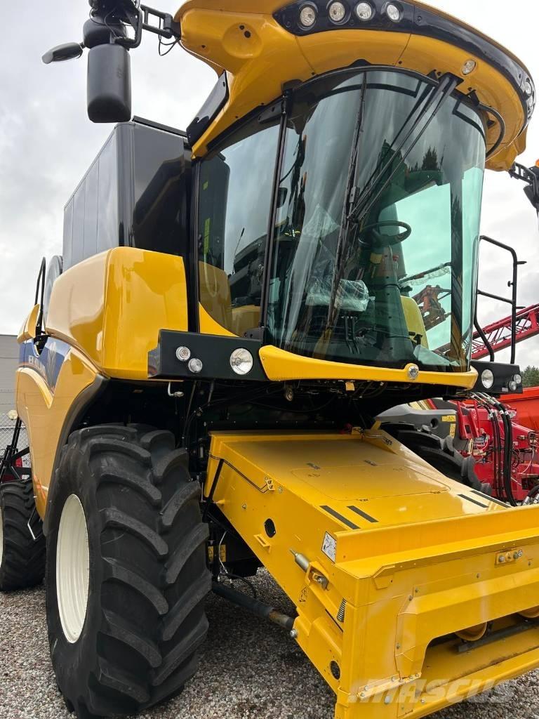 New Holland CX 5.80 Mähdrescher