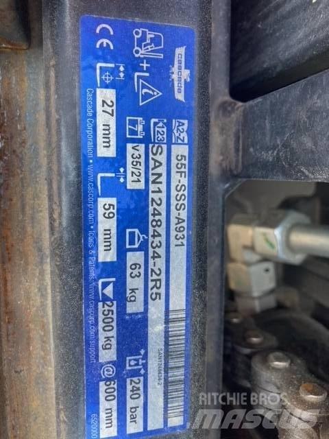 Manitou MC 25 Geländestapler