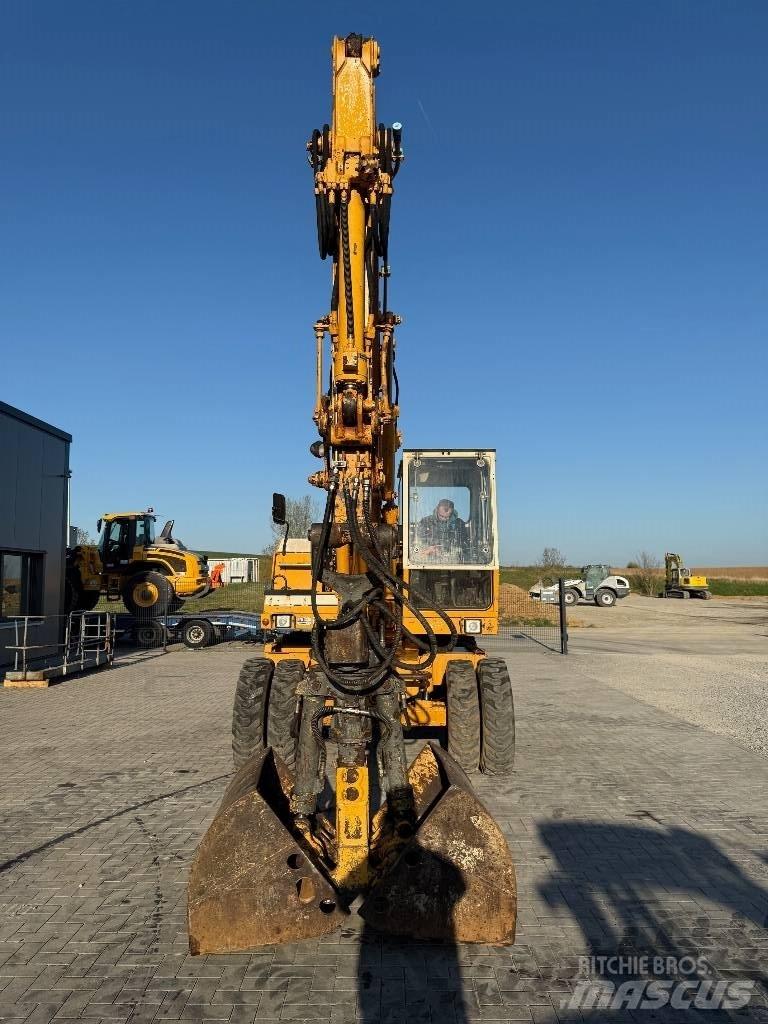 Liebherr A 900 C Mobilbagger