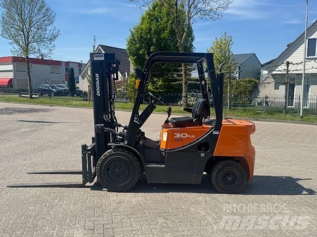 Doosan D30 Plus Diesel heftrucks