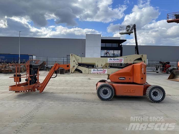 JLG E450AJ Gelenkteleskoparbeitsbühnen