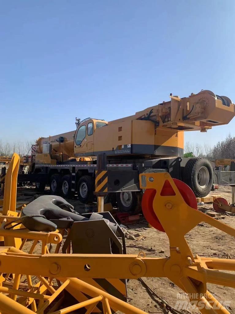 XCMG QY220 Kranen voor alle terreinen