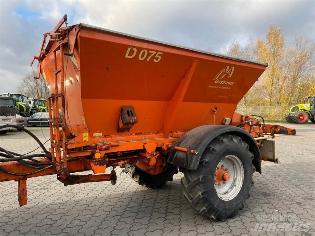  GÜSTROWER D075 Mineraldüngerstreuer