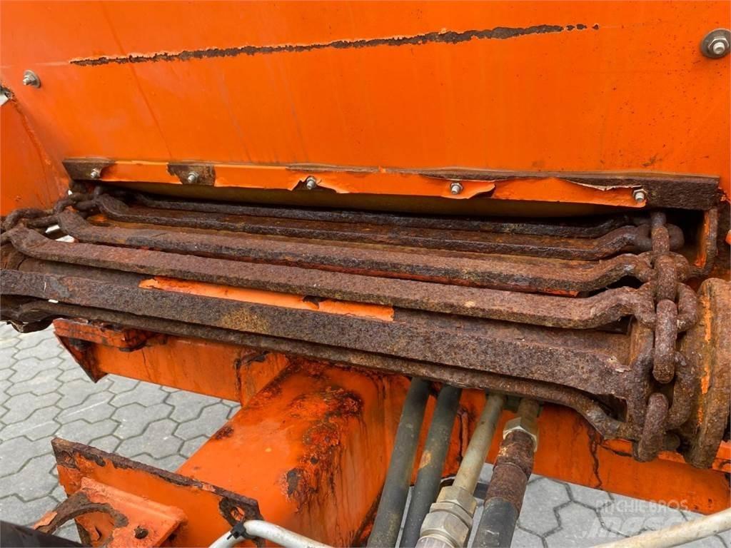  GÜSTROWER D075 Mineraldüngerstreuer