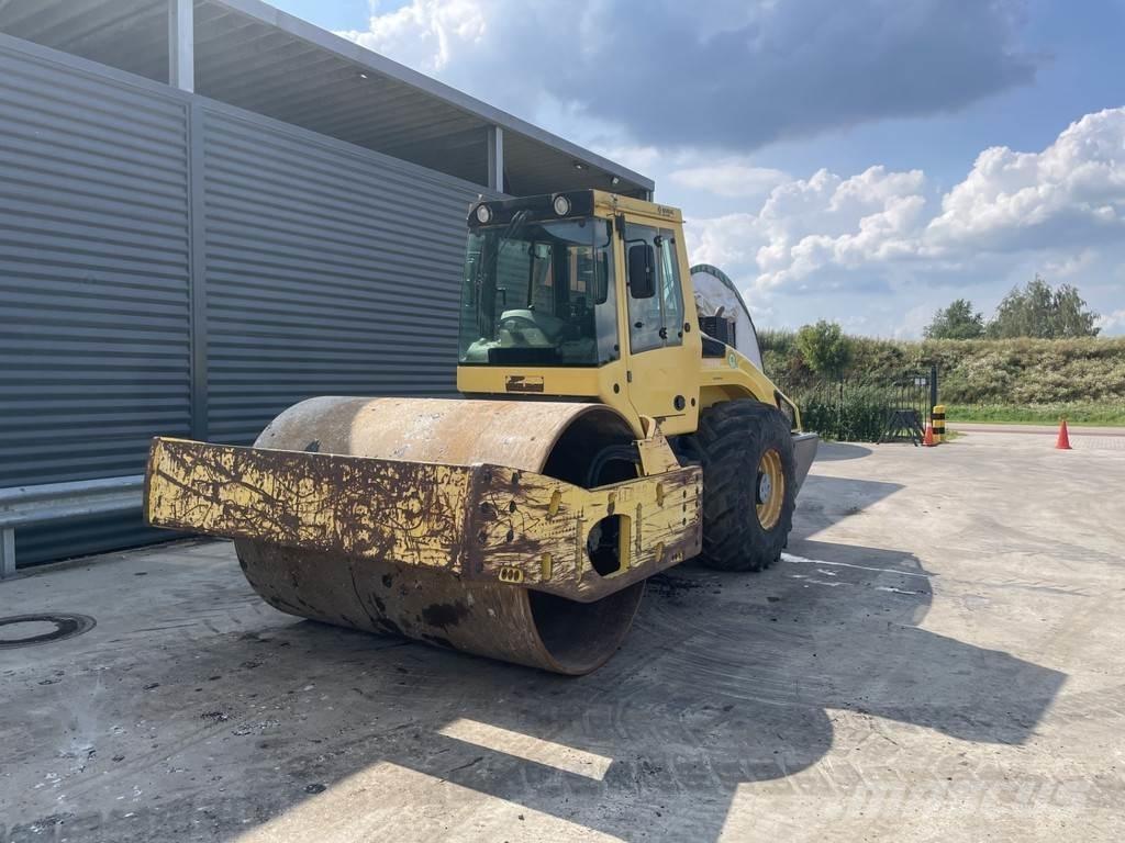 Bomag BW 216 DH-4 Walzenzüge
