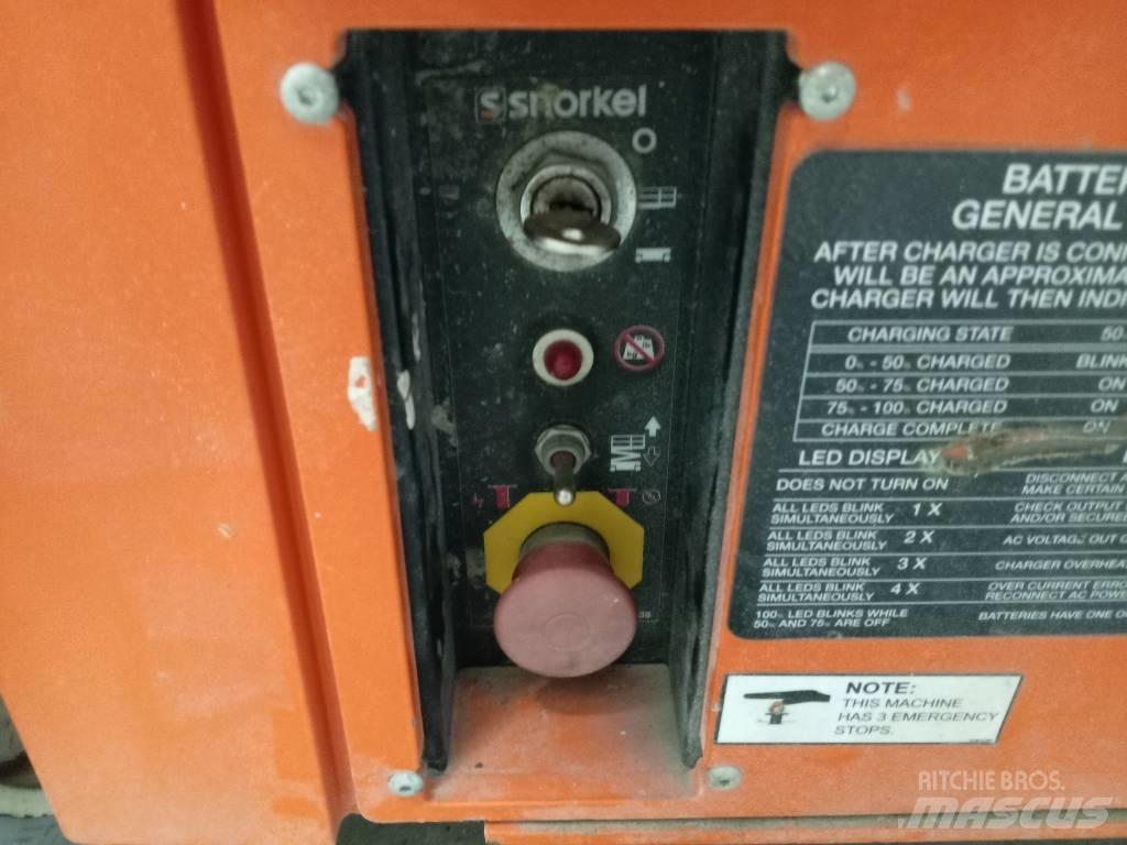 Snorkel S 3226E Scheren-Arbeitsbühnen