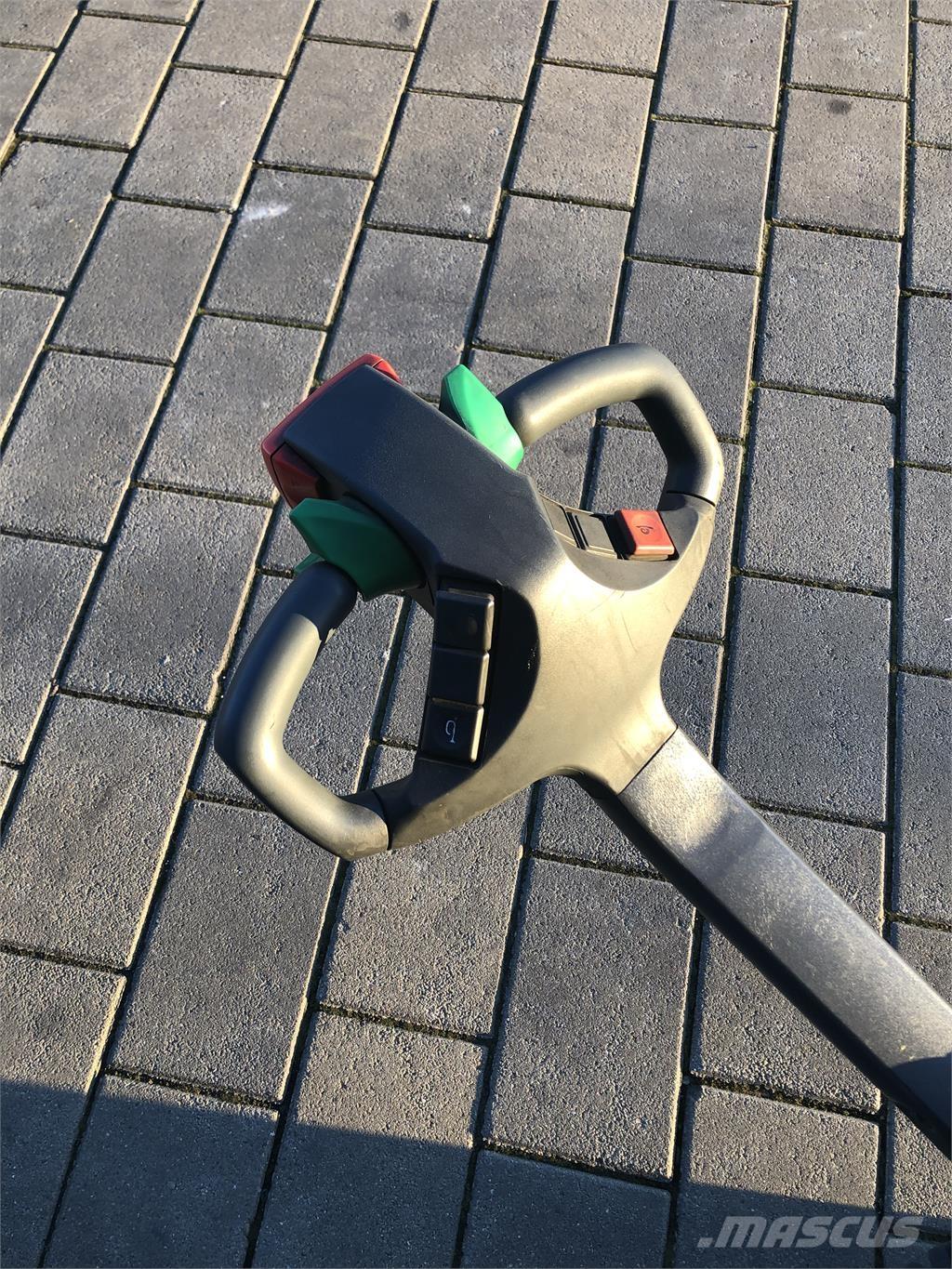 Jungheinrich WP16 Zelfrijdende stapelaars