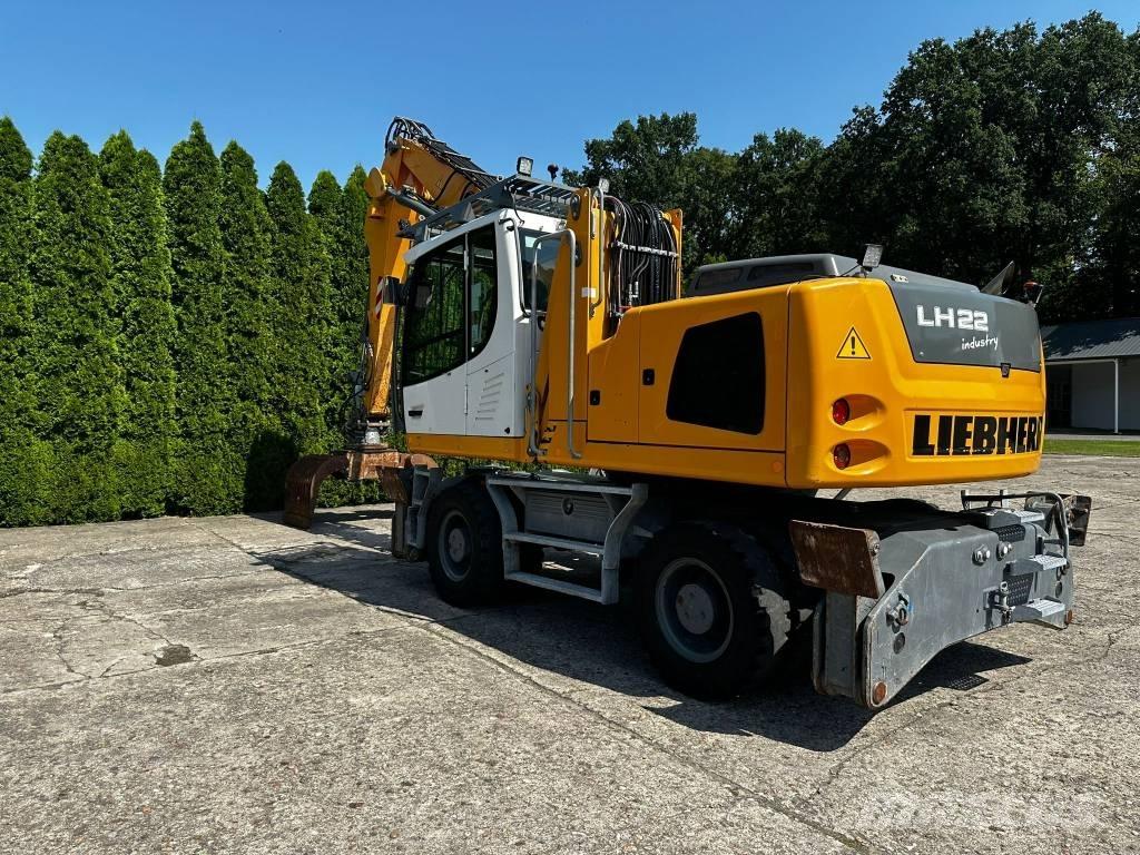 Liebherr LH 22 M Materialumschlag