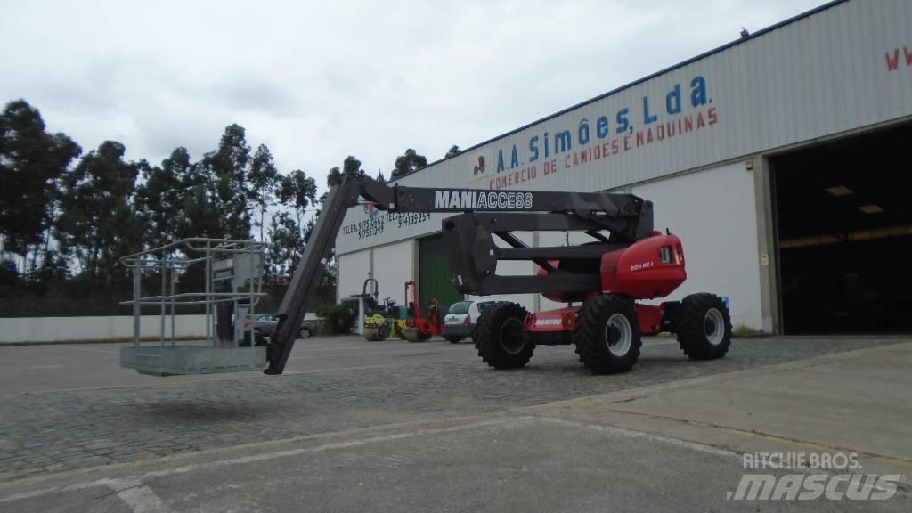 Manitou 200 ATJ Gelenkteleskoparbeitsbühnen