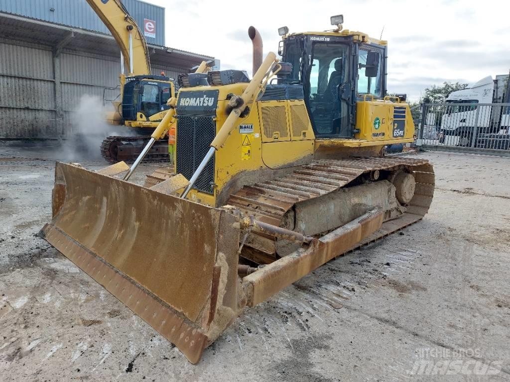 Komatsu D65PX-18 Bulldozer