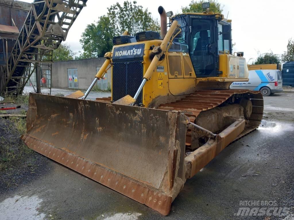 Komatsu D65PX-18 Bulldozer
