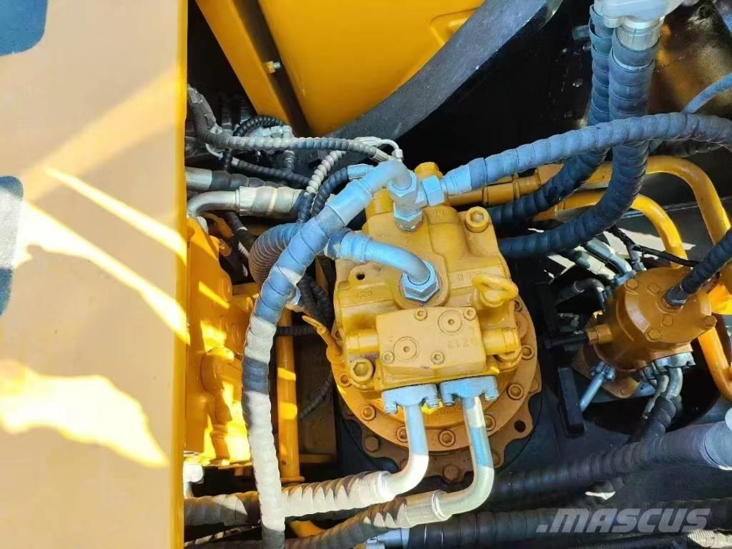 Sany SY215C Raupenbagger