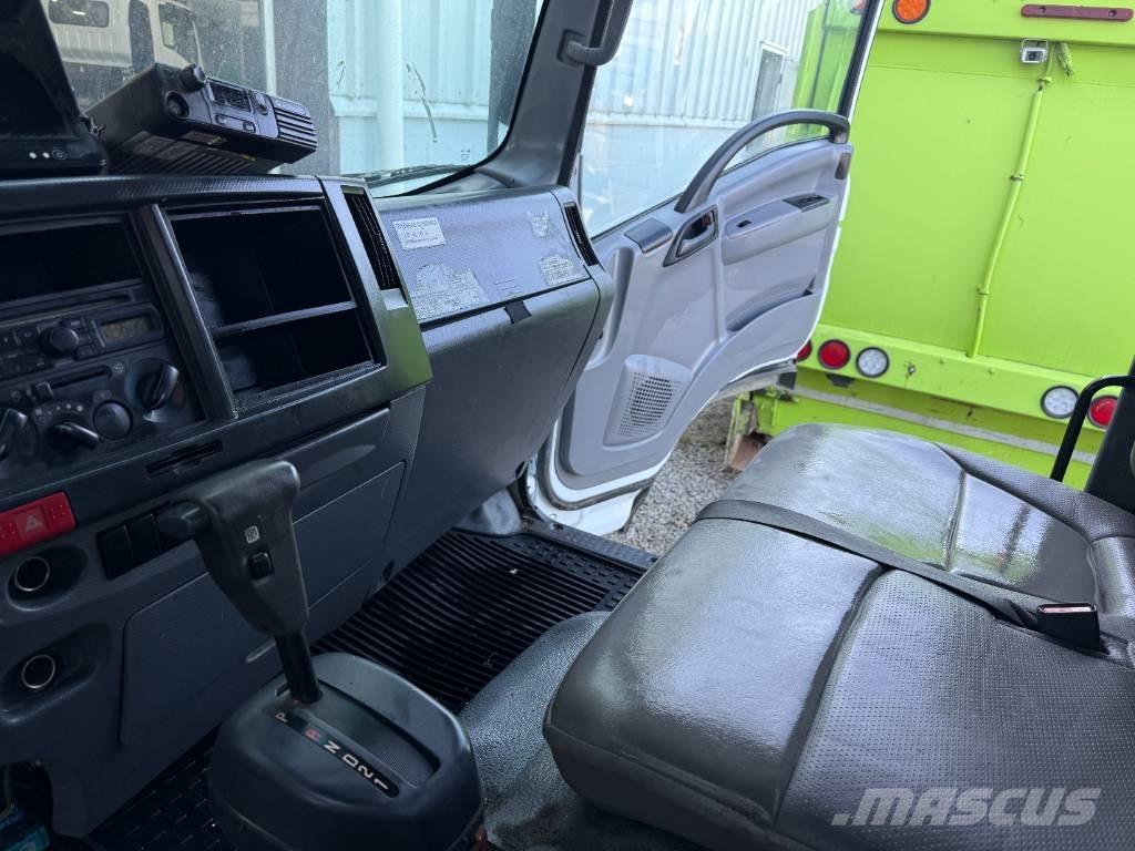 Isuzu NRR Müllwagen