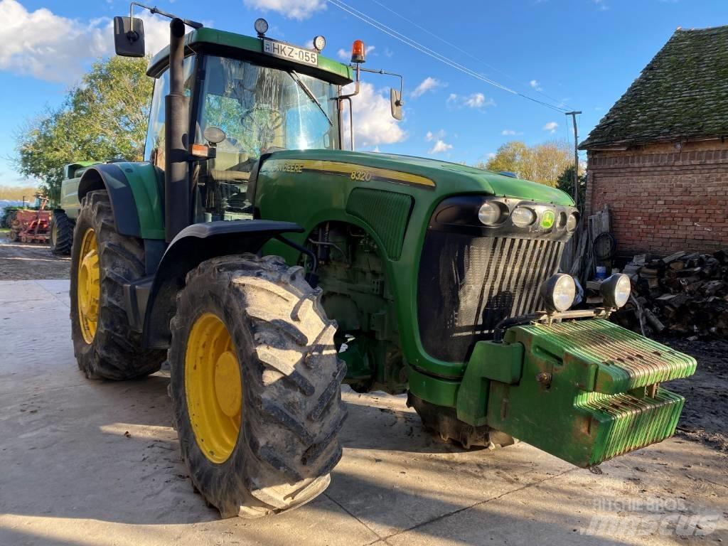 John Deere 8320 Traktoren