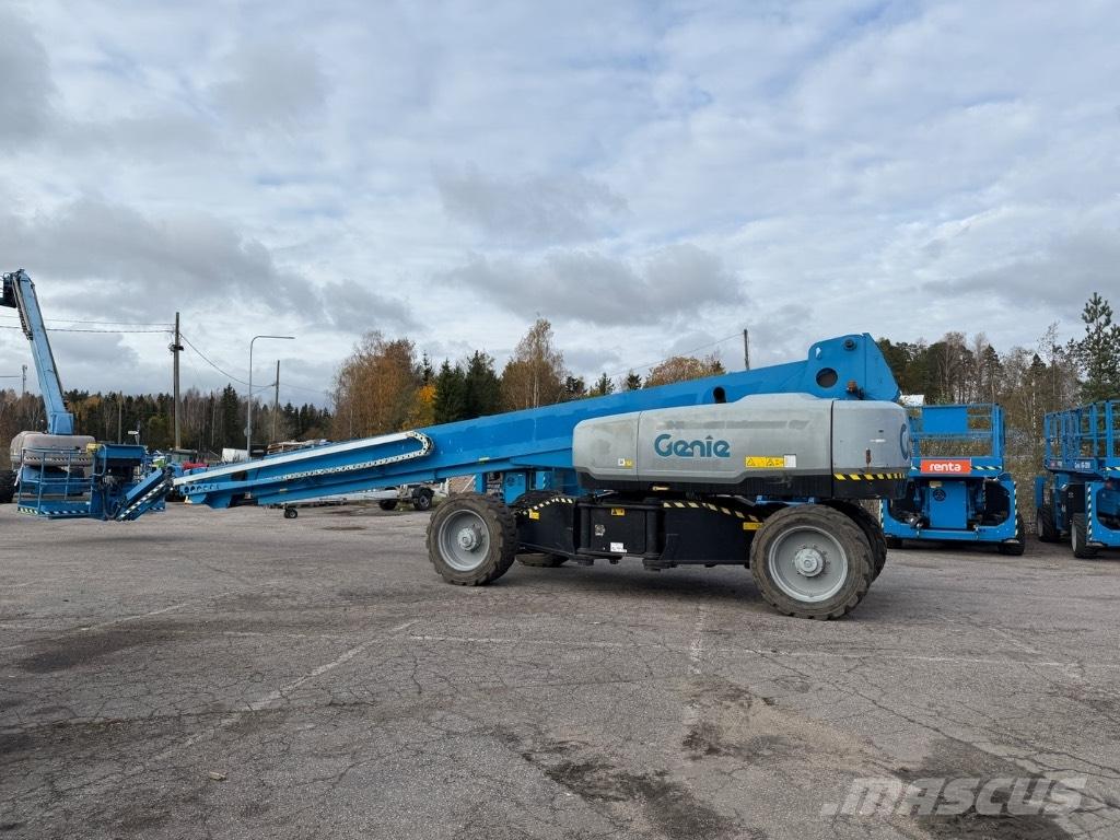 Genie SX 125 XC Gelenkteleskoparbeitsbühnen