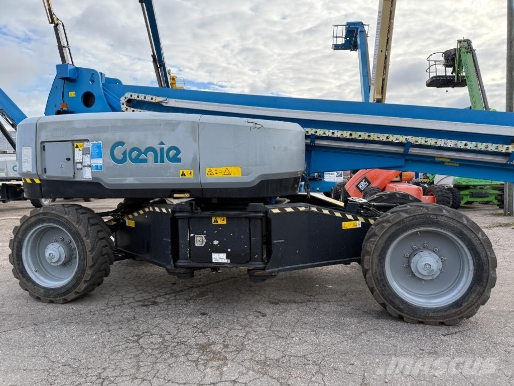Genie SX 125 XC Gelenkteleskoparbeitsbühnen