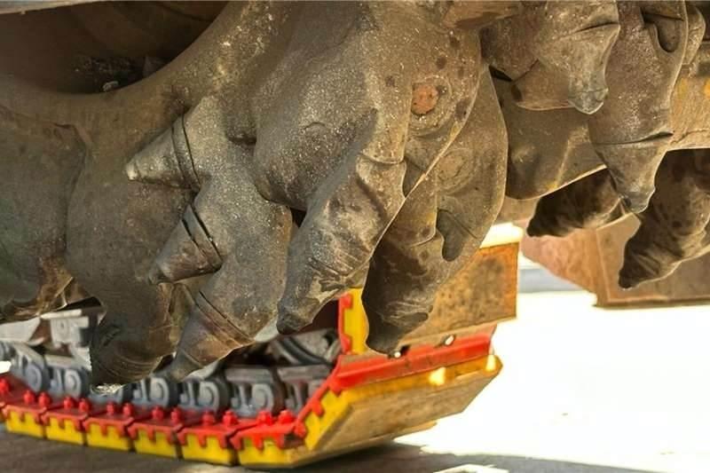 Wirtgen W100 Andere Fahrzeuge