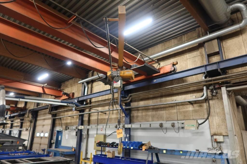  VÆGSVINGKRAN 250 KG Seilwinden, Bauaufzüge und Lastenaufzüge