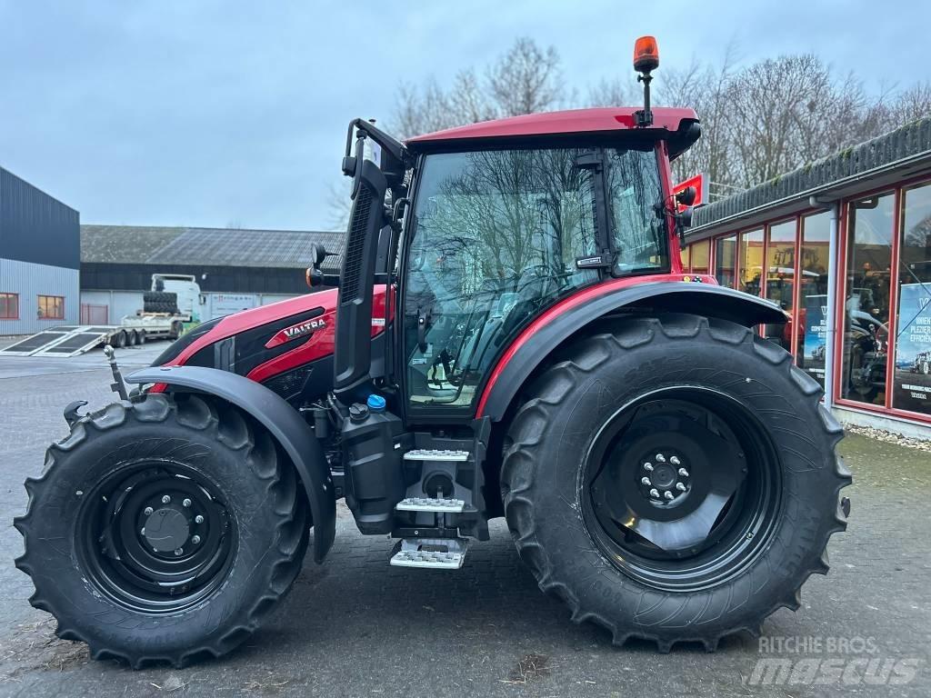 Valtra G125 Active Traktoren