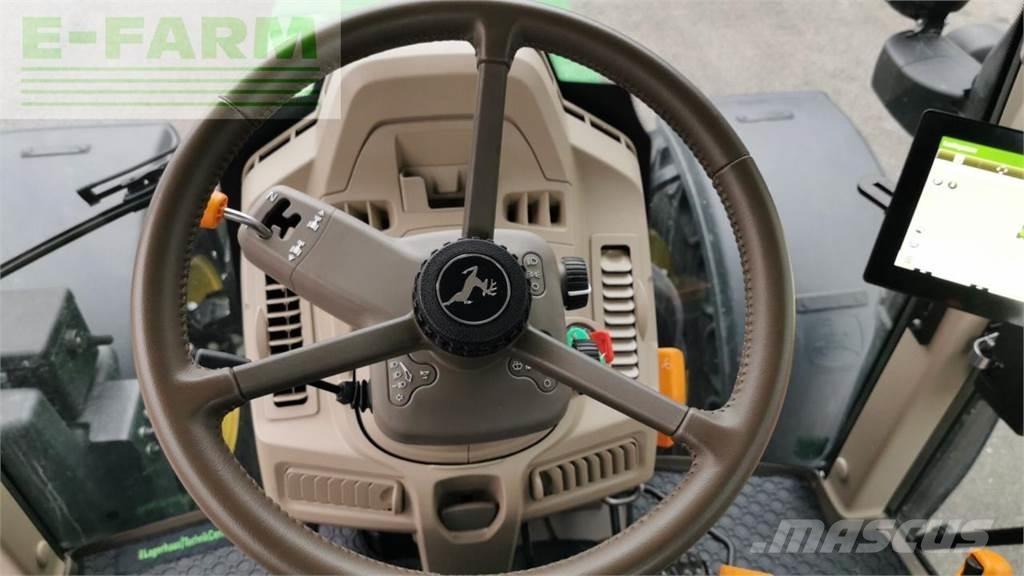 John Deere 6120M Traktoren