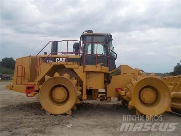 CAT 826H Müllverdichter