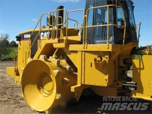 CAT 836G Müllverdichter