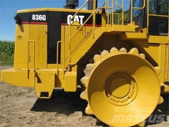 CAT 836G Müllverdichter