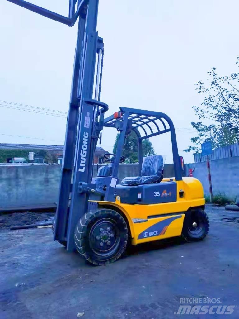 LiuGong CPC 35 Diesel heftrucks