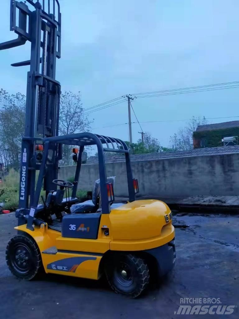 LiuGong CPC 35 Diesel heftrucks