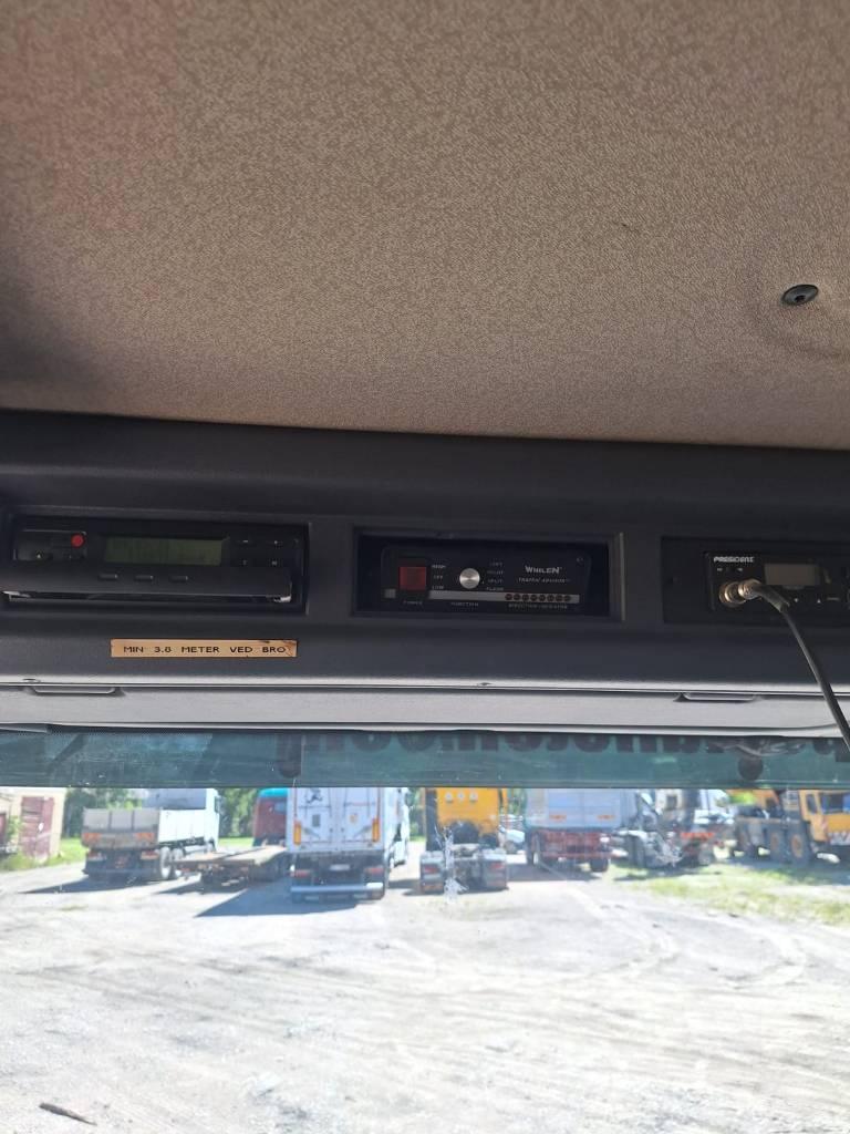 Scania P 3210 Ladekrane