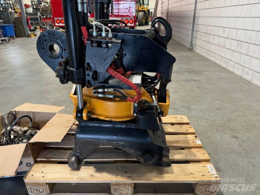 Engcon EC15B-CW30EC Rotationsschaufel