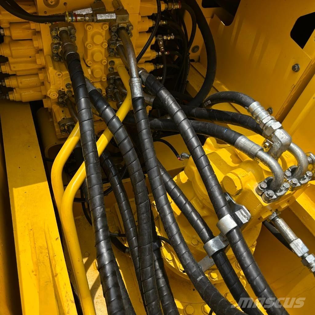 Komatsu 220-8 Raupenbagger