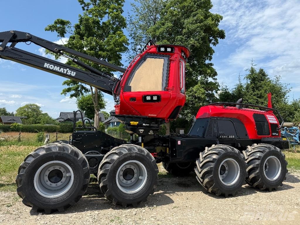 Komatsu 931 XC Harvester