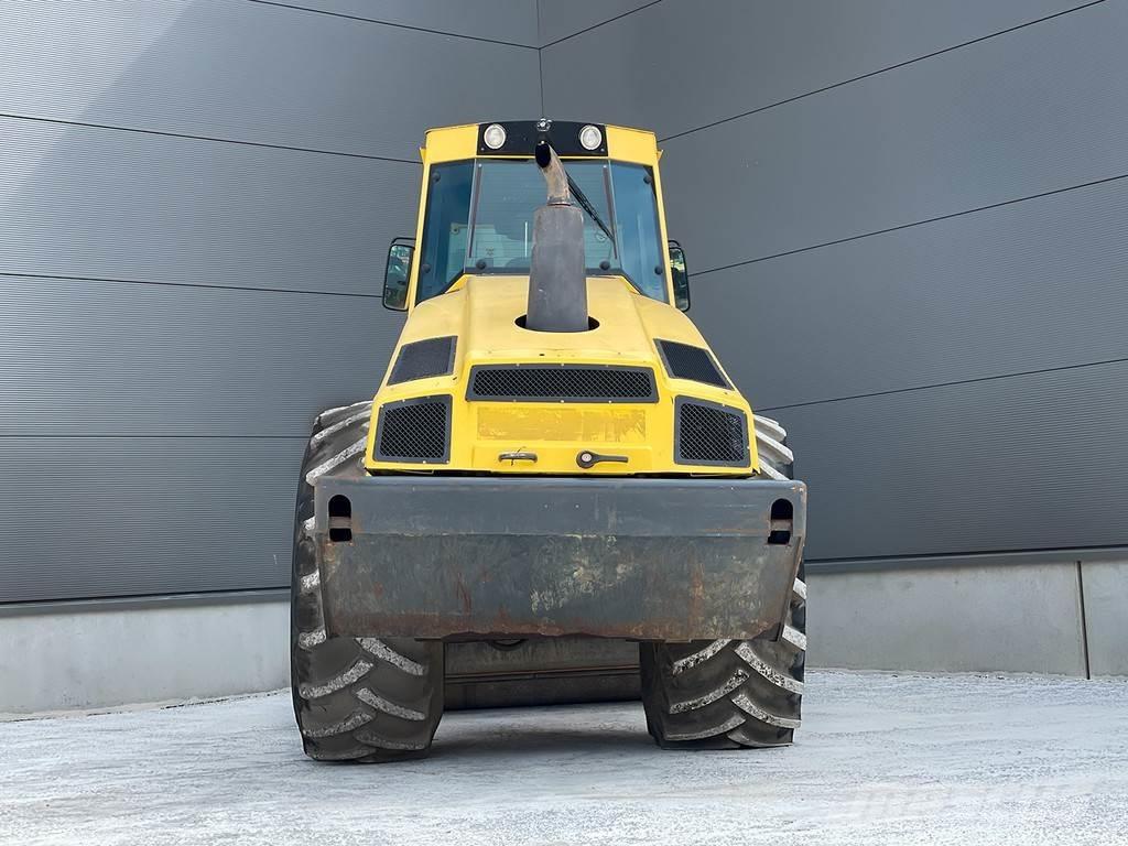 Bomag BW 213 DH-4 Walzenzüge