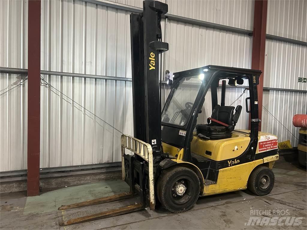 Yale GDP35VX Diesel heftrucks