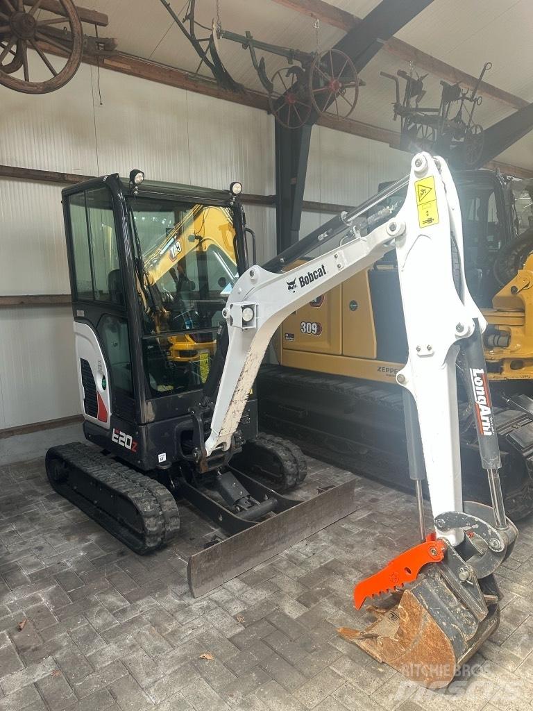 Bobcat E 20 Z Minibagger < 7t