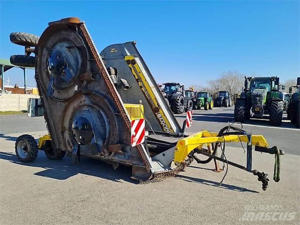 Bednar MM7000 Mulcher