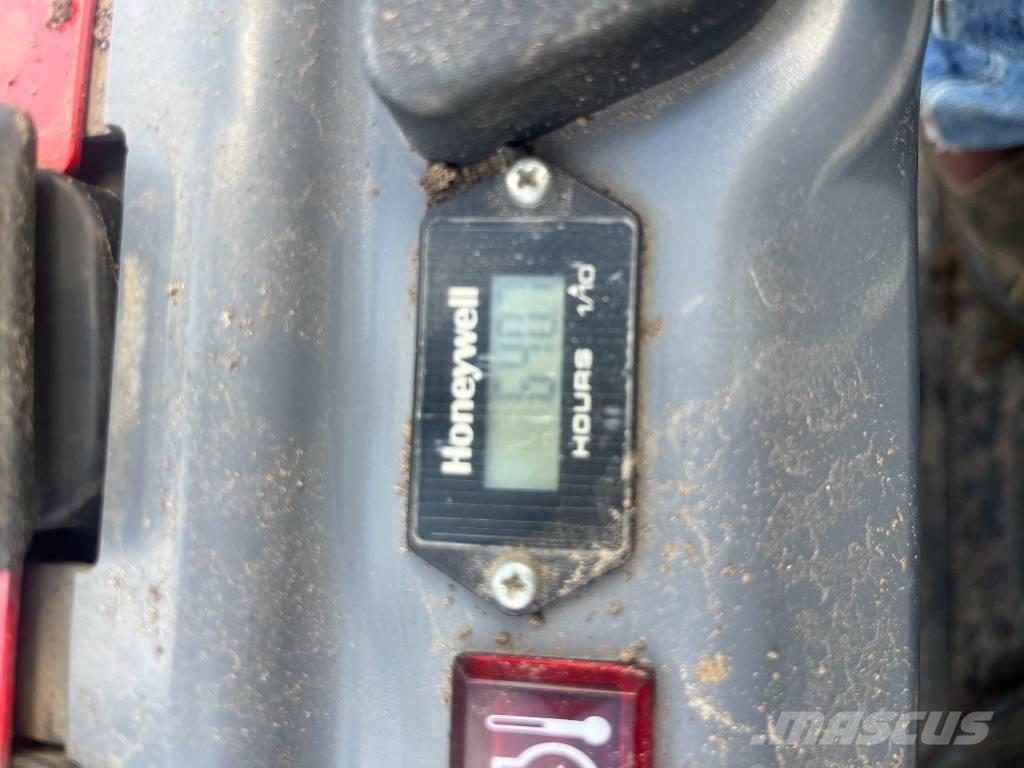 Takeuchi TB 210 R Minibagger < 7t